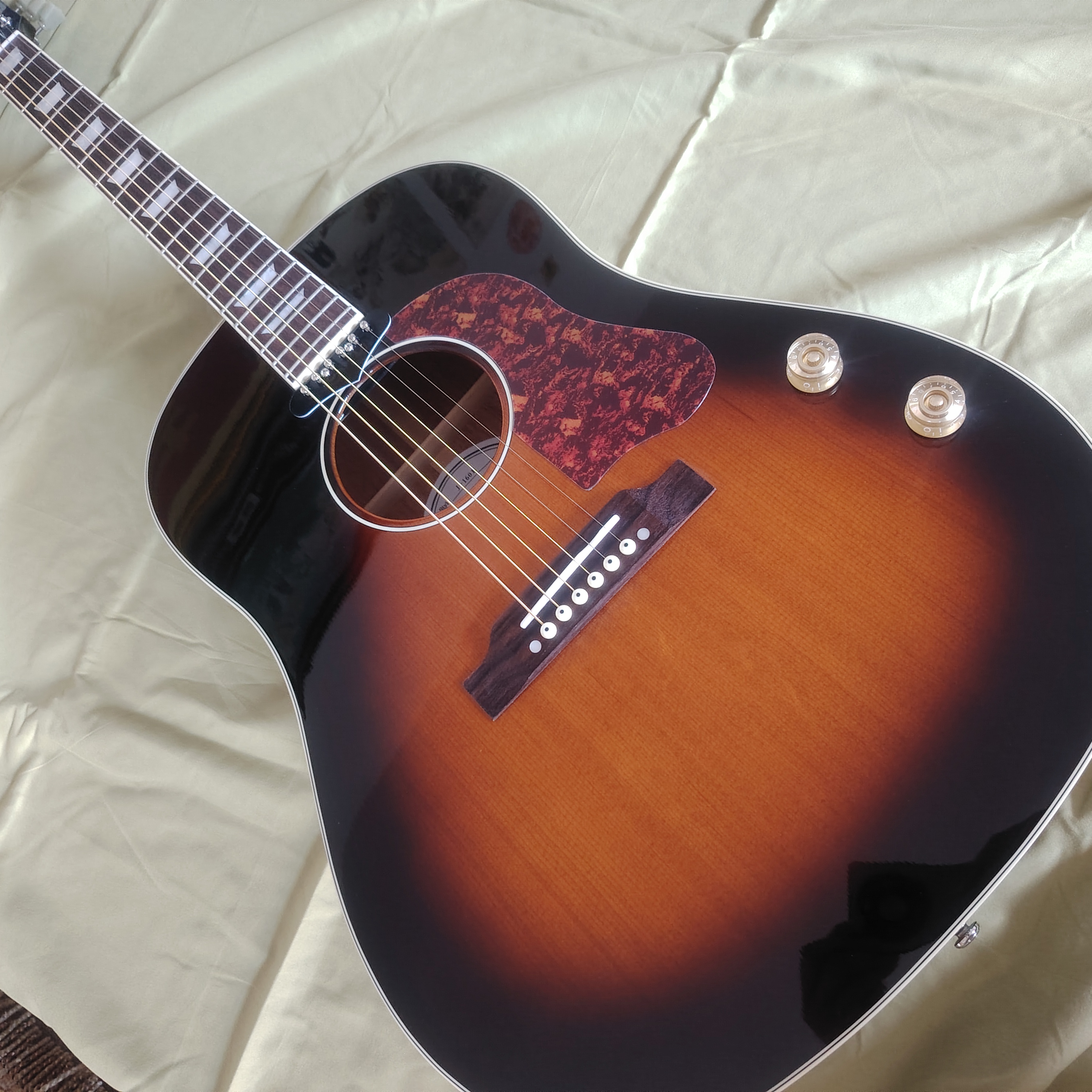 Musical Instrument For Beginners - High quality 6-string J-160TS acoustic guitar