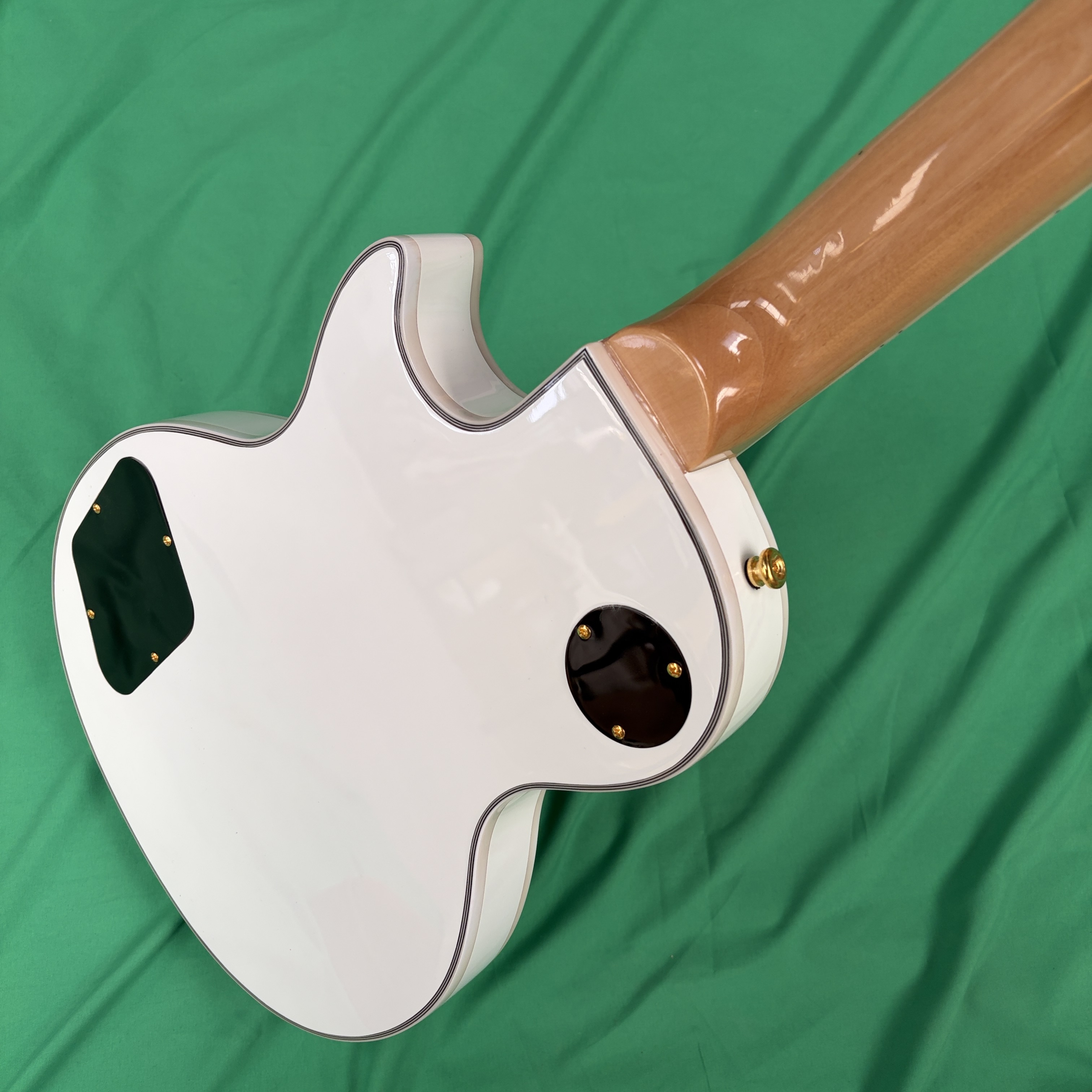 hot selling Classic Six-String - مراجعة Musical Instrument For Beginners وسعره