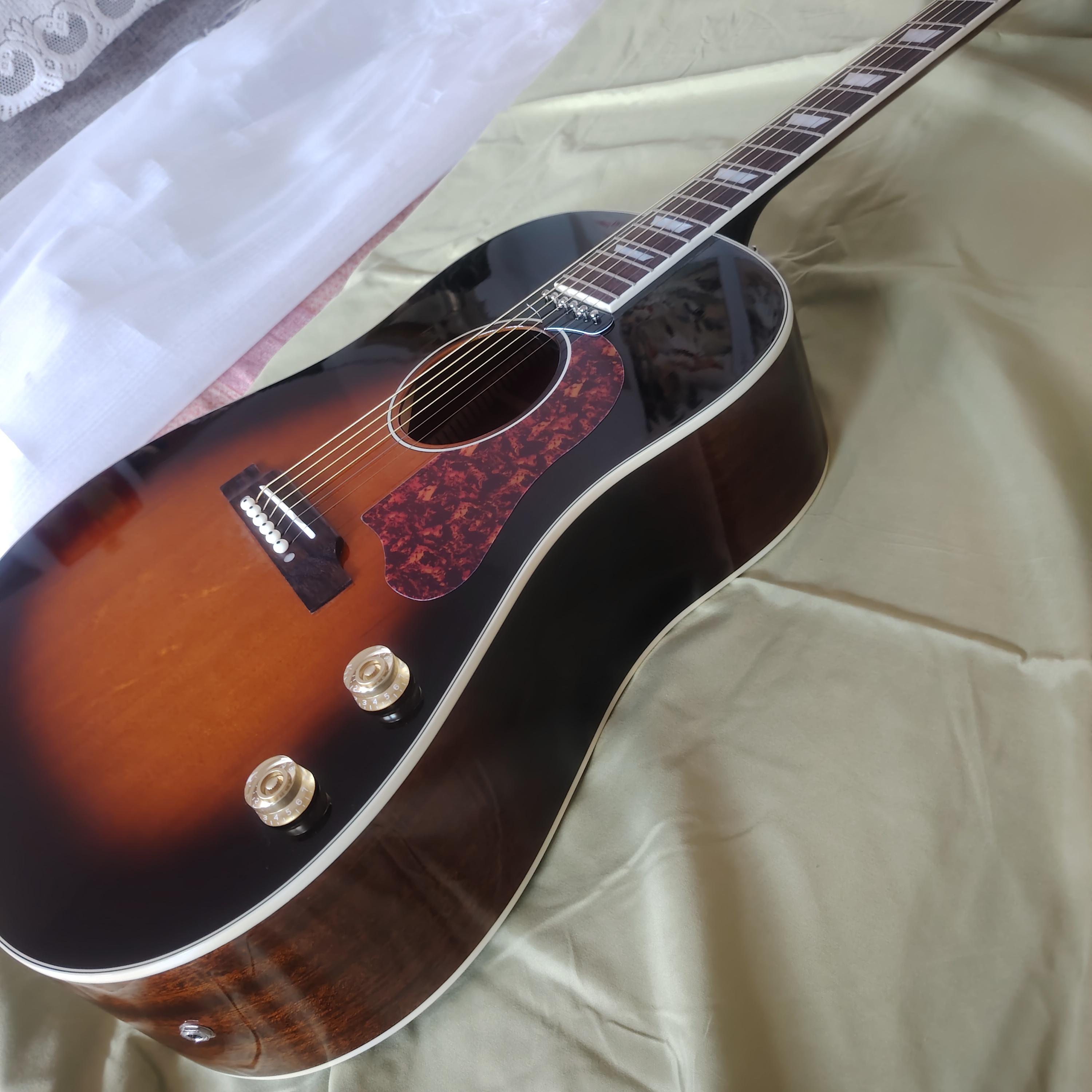 High quality 6-string J-160TS  - مراجعة Musical Instrument For Beginners وسعره