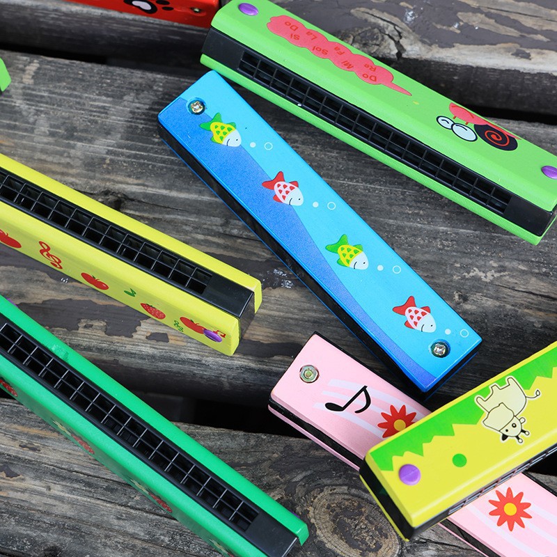Children's Harmonica, Wooden M - مراجعة Musical Instrument That You Blow Into وسعره