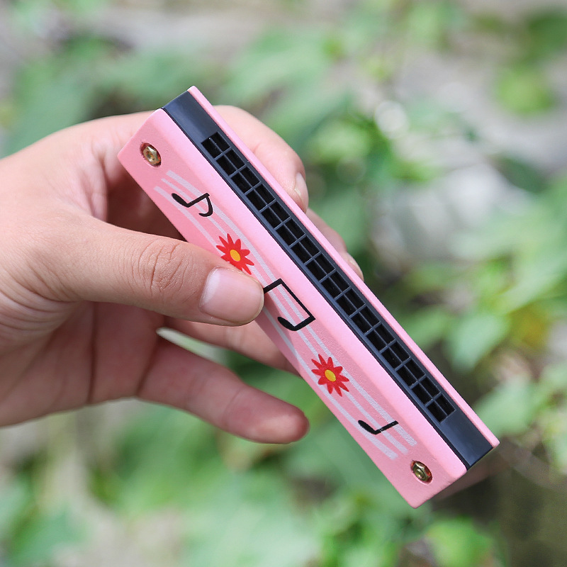 Children's Harmonica, Wooden M - مراجعة Musical Instrument That You Blow Into وسعره